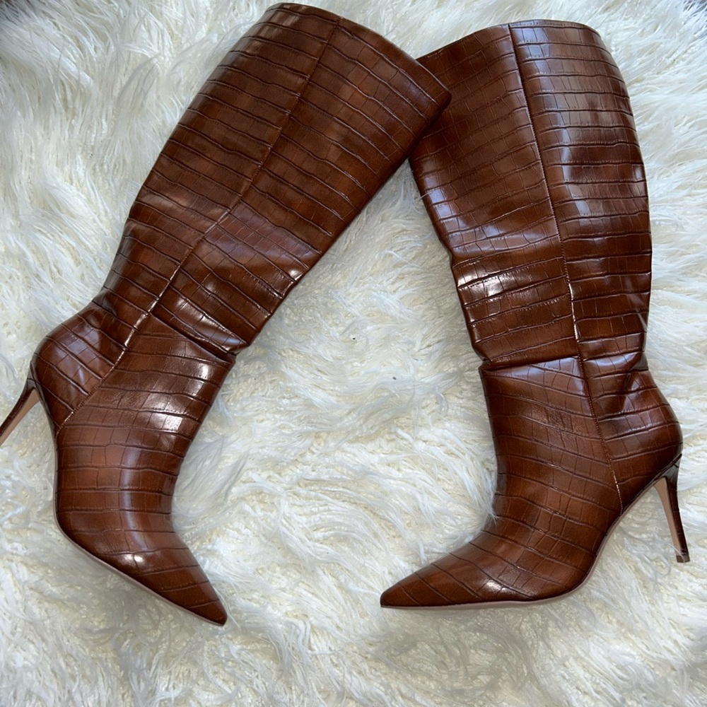 Brand new leather boots size 11